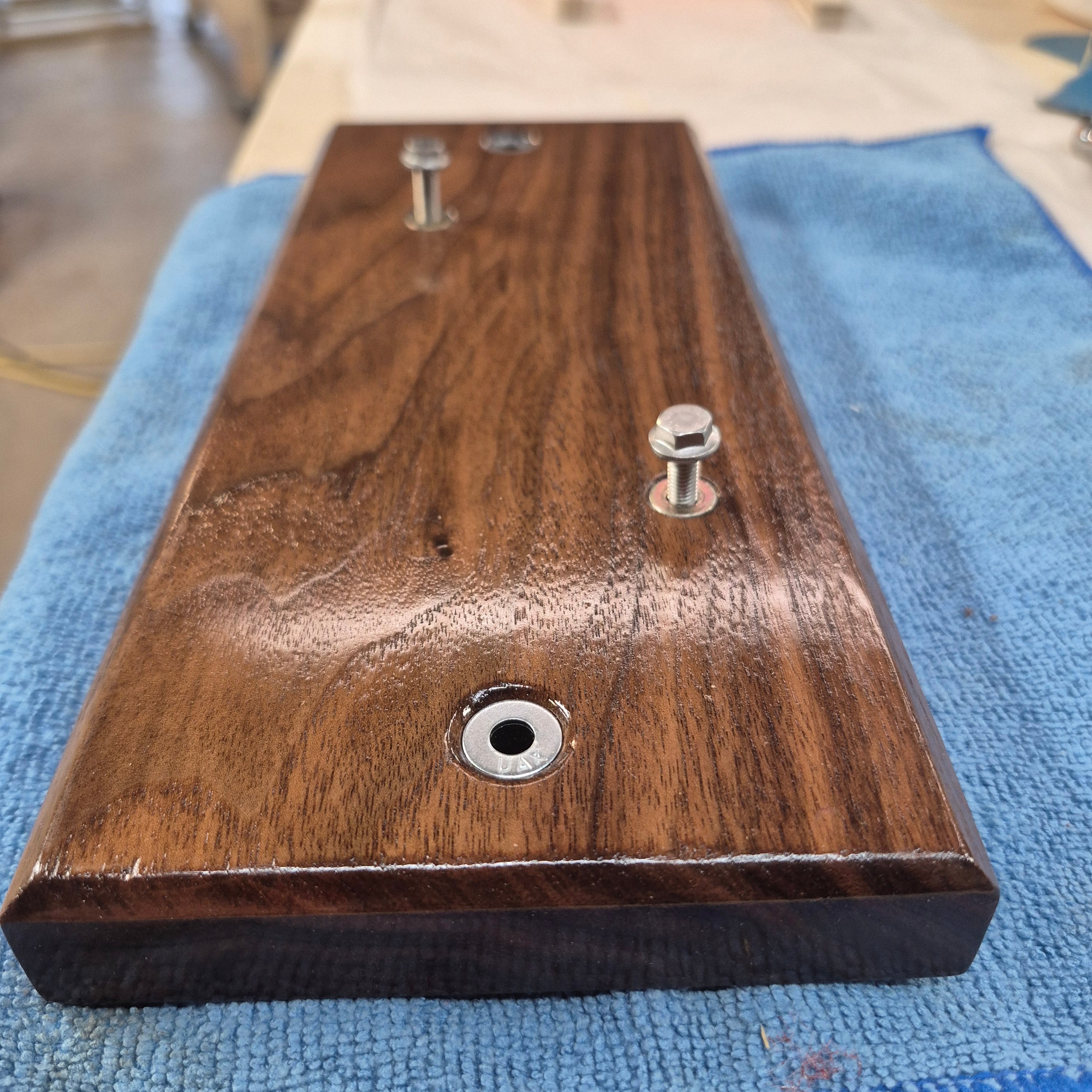 Custom Bolt-on Hardwood CB Mounts for Peterbilt 589 / 579 / 567